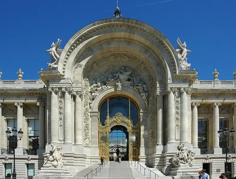 LE PETIT PALAIS